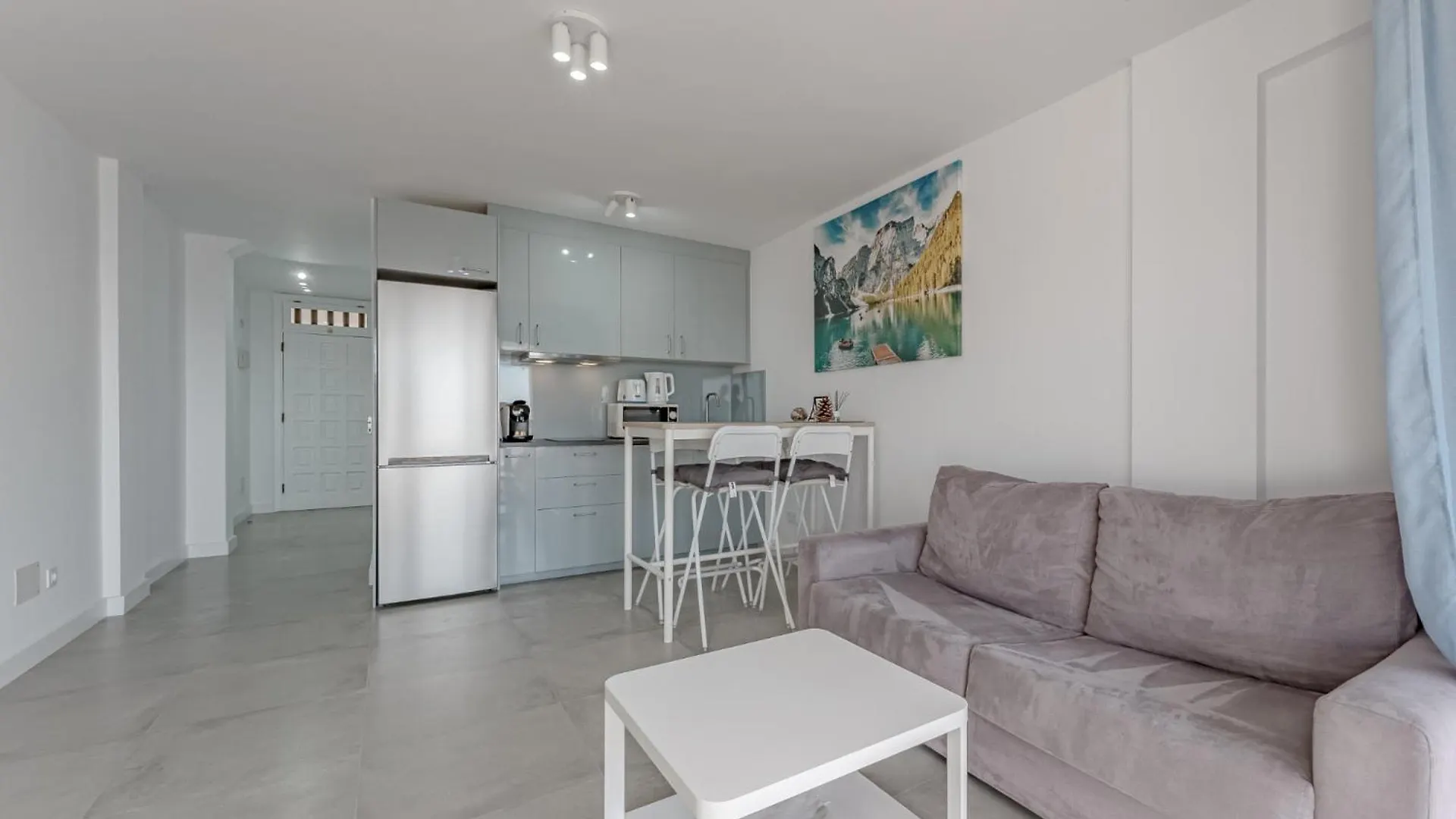 Ocean View Apartments In Park Royal I 아데제 0*,